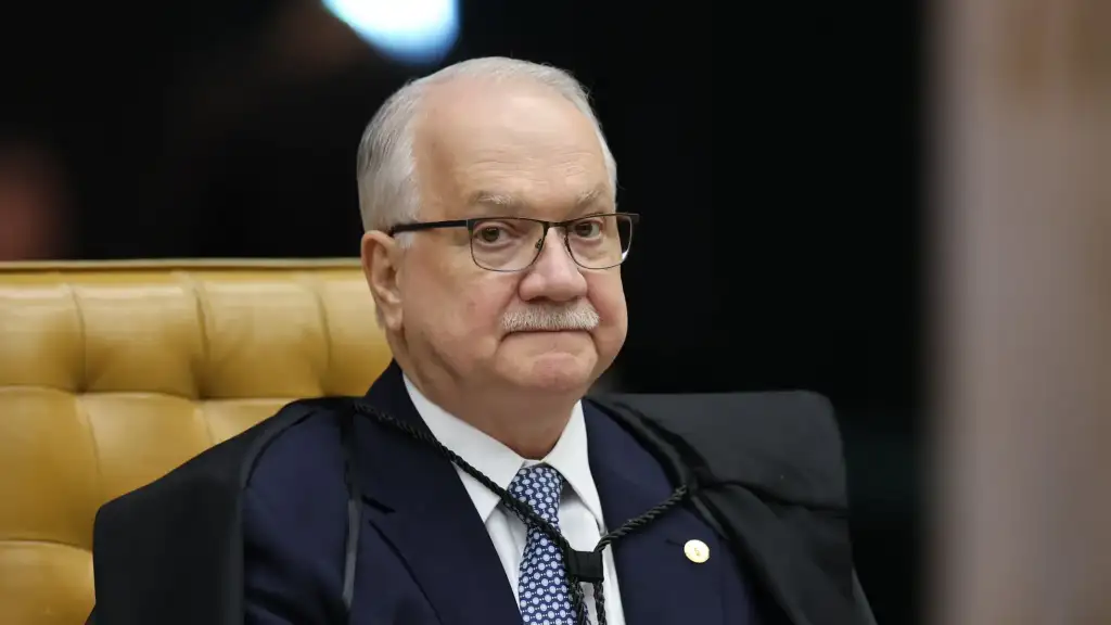 Edson Fachin toma posse na presidência do STF nesta segunda-feira