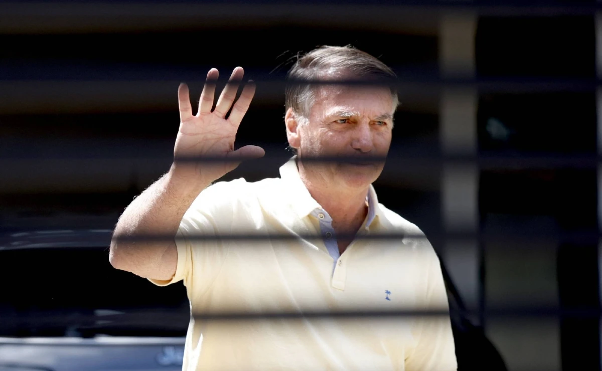 Os crimes de Bolsonaro vão de falsificação a homicídio por negligência