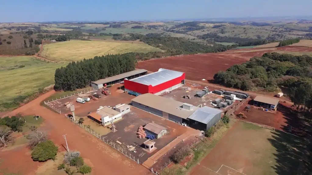 Imagem área da cooperativa e da nova agroindústria.