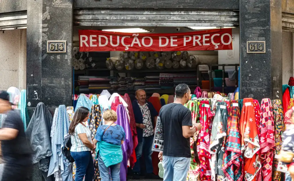 Número equivale a três vezes a população de Brasília; aumento da renda do trabalho foi fator mais importante