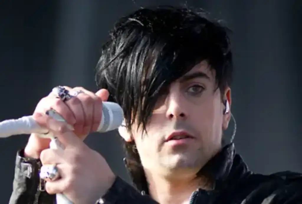 Ian Watkins, ex-vocalista do Lostprophets condenado por abuso sexual, é assassinado na prisão