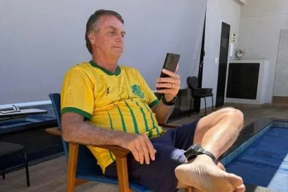 Bolsonaro renuncia a novo recurso e condenação por golpe se aproxima do cumprimento