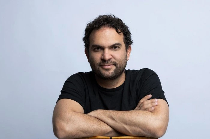 Globo Livros lança "Brasil no espelho", novo livro do cientista político Felipe Nunes