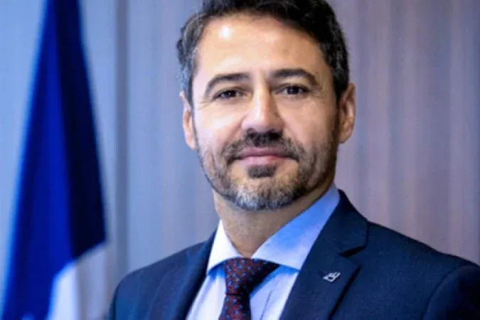 Ex-chefe da Receita Federal é demitido pela CGU por tentar liberar joias sauditas de Bolsonaro