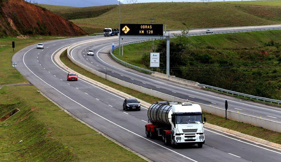 Greve de caminhoneiros supostamente prevista para esta quinta-feira não tem adesão e mostra bolsonarismo definhando