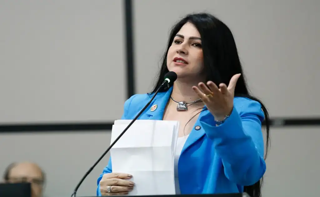 Segundo parlamentar, militares "não deixaram o Brasil ser comunista”