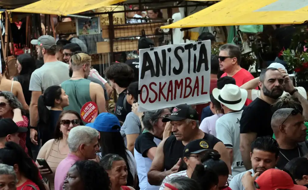 Lula deve também participar de um ato na área externa do Palácio do Planalto, um dos alvos da invasão