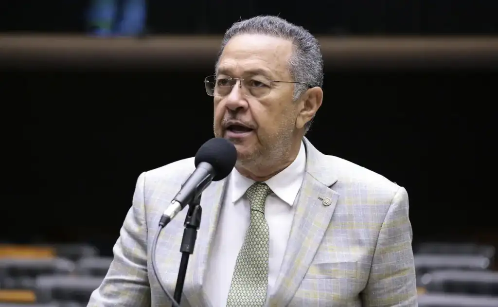 Informação veio à tona em meio à briga do pastor Silas Malafaia com a senadora Damares Alves (PL-DF)