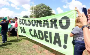 Papudinha: PF descarta prisão domiciliar para Bolsonaro