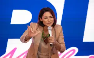 “Rachadinha” na direita: Michelle descarta fazer campanha para Flávio Bolsonaro