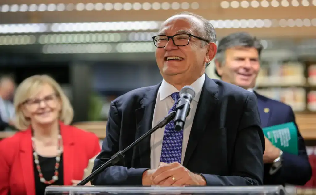 Segundo o ministro, o modelo atual de "guerra total" às drogas fracassou, resultando em um encarceramento em massa de jovens pobres e negros