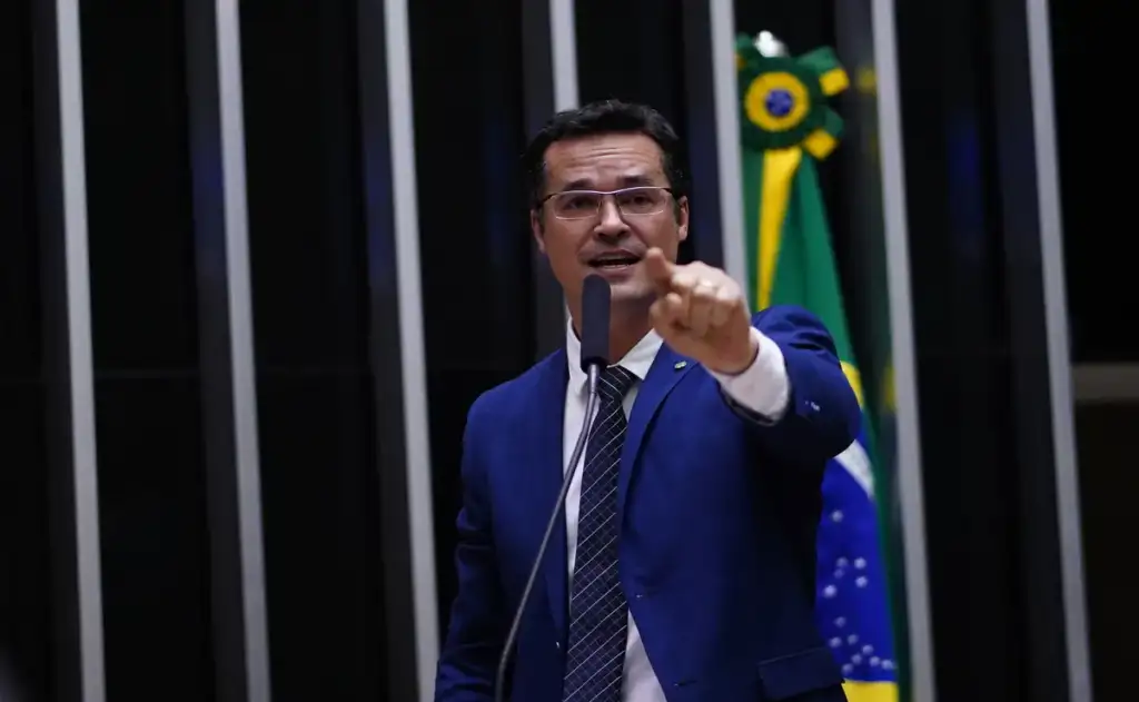 Partido desafia ex-Lava Jato a comprovar se pode ou não ser candidato às eleições deste ano