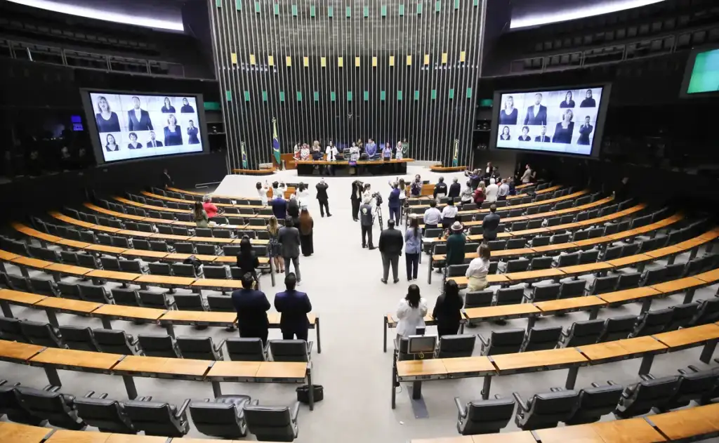 Na semana passada, único evento que aconteceu no plenário foi uma sessão solene na terça-feira (31), sem nenhuma votação de projetos