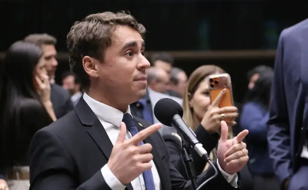 Autor do "Bolsa Patrão", deputado bolsonarista quer que governo pague empresas pelo fim da jornada semanal de 44 horas de trabalho