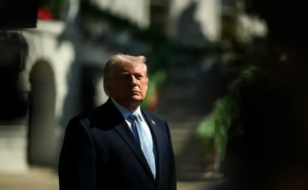 Apesar da retórica de “valentão”, a fala de Trump revela uma dependência estratégica da influência chinesa para conter Teerã