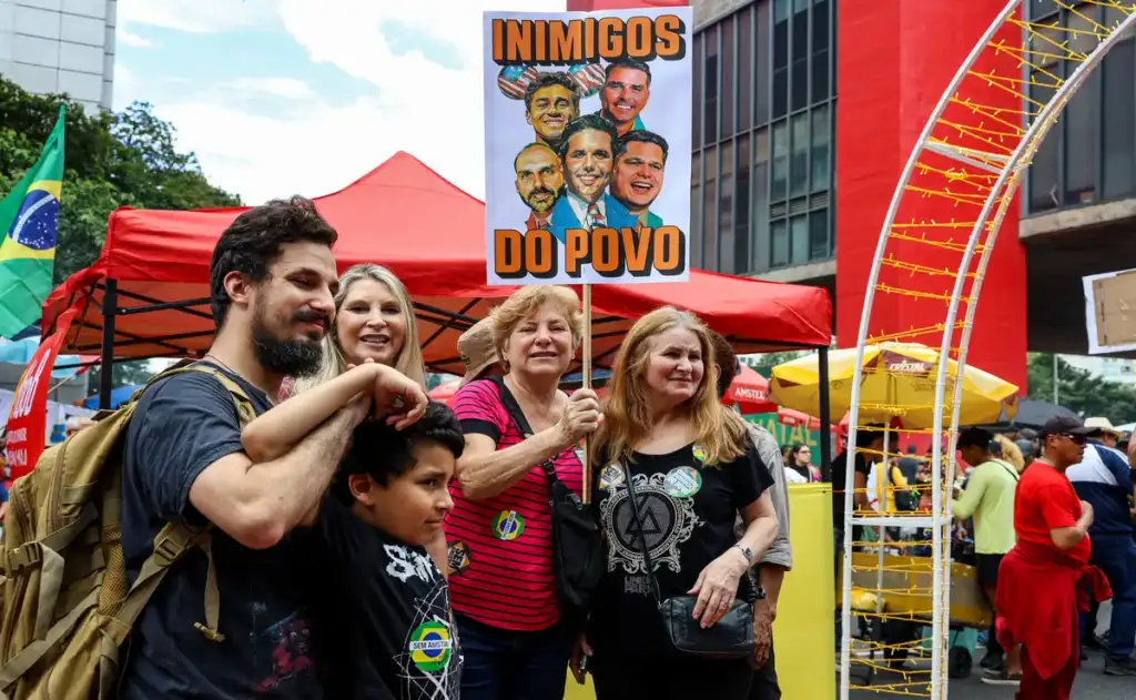Proposta foi aprovada sem discussão prévia e em votação simbólica – ou seja, sem o registro do voto de cada deputado