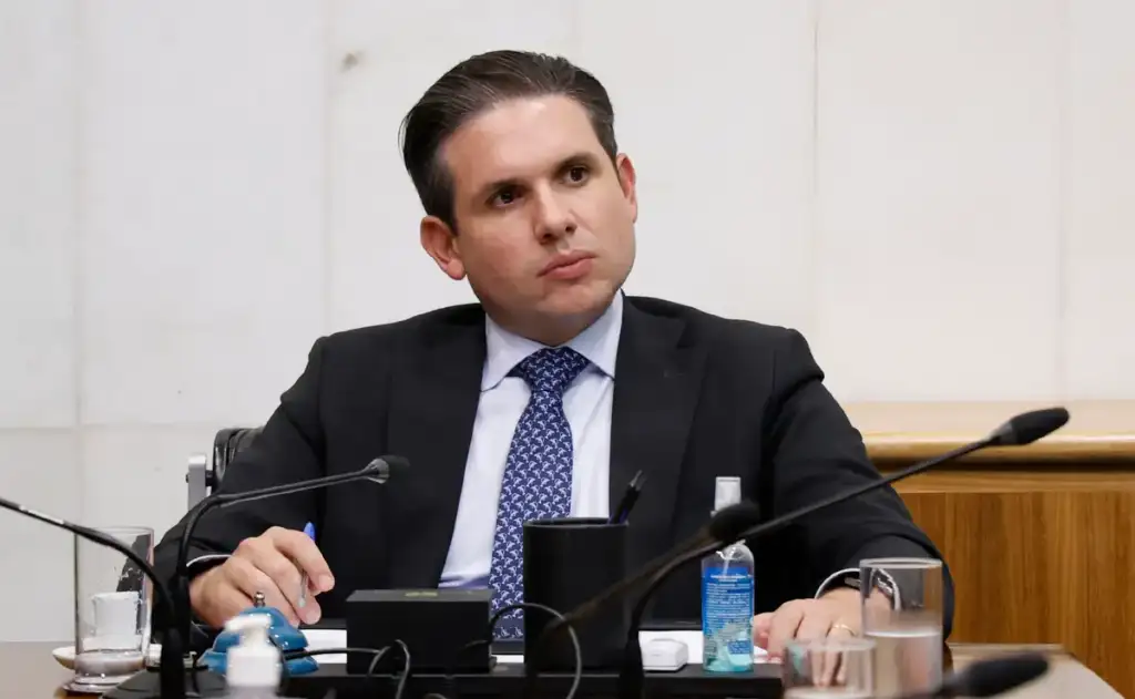 Presidente da Câmara afirmou apenas que a operação está "dentro da legalidade"