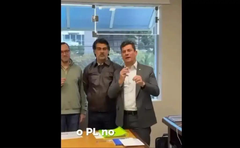 Em 17 de janeiro deste ano, Aldalto, então filiado ao Podemos, foi preso durante uma blitz com moto furtada em 2017