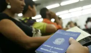 Desemprego no Brasil atinge mínima histórica