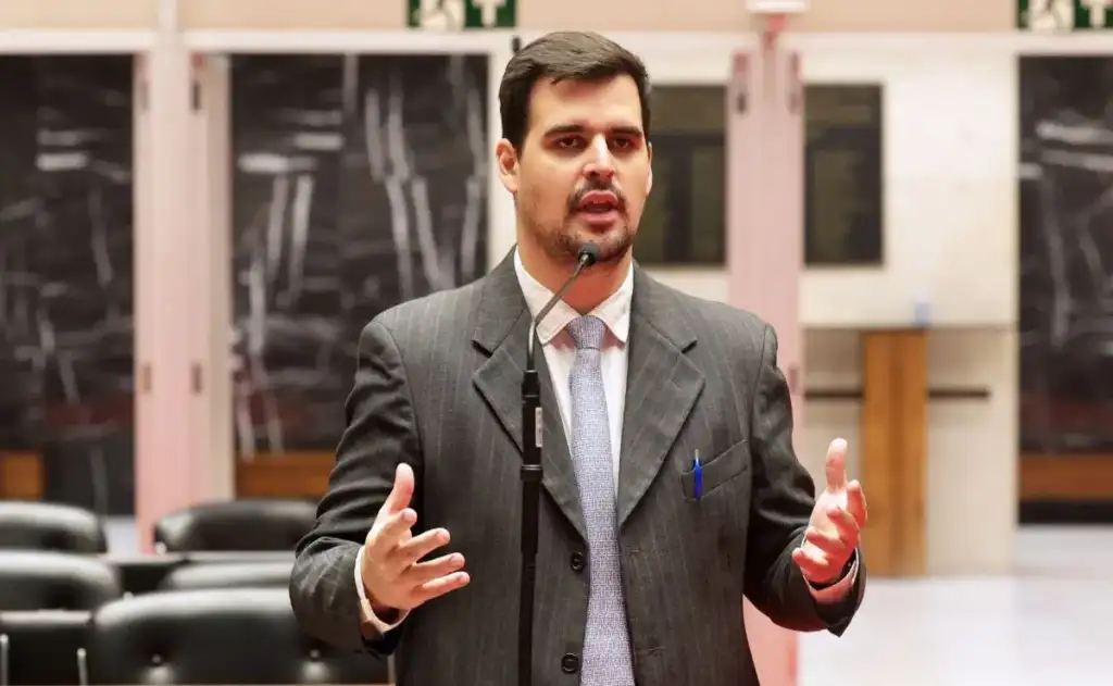 Assédio eleitoral: Justiça “enquadra” deputado do PL de MG que defendeu demissão de “esquerdistas”