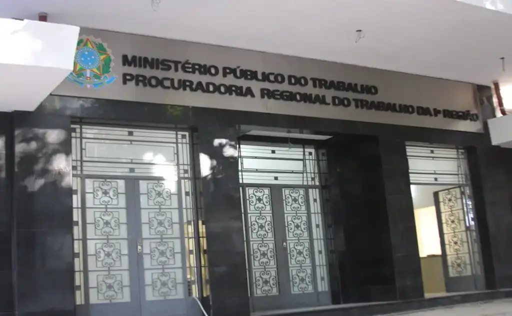 Rede de farmácias é condenada a pagar R$ 4 milhões por assédio moral, sexual e discriminação no RJ