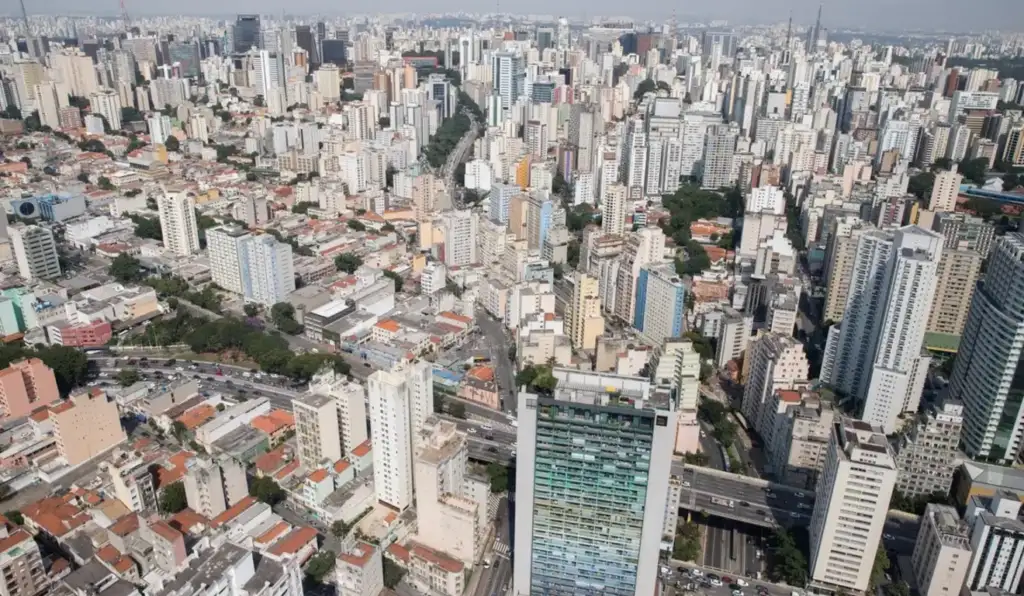 Área urbana do Brasil cresce 12% em três anos