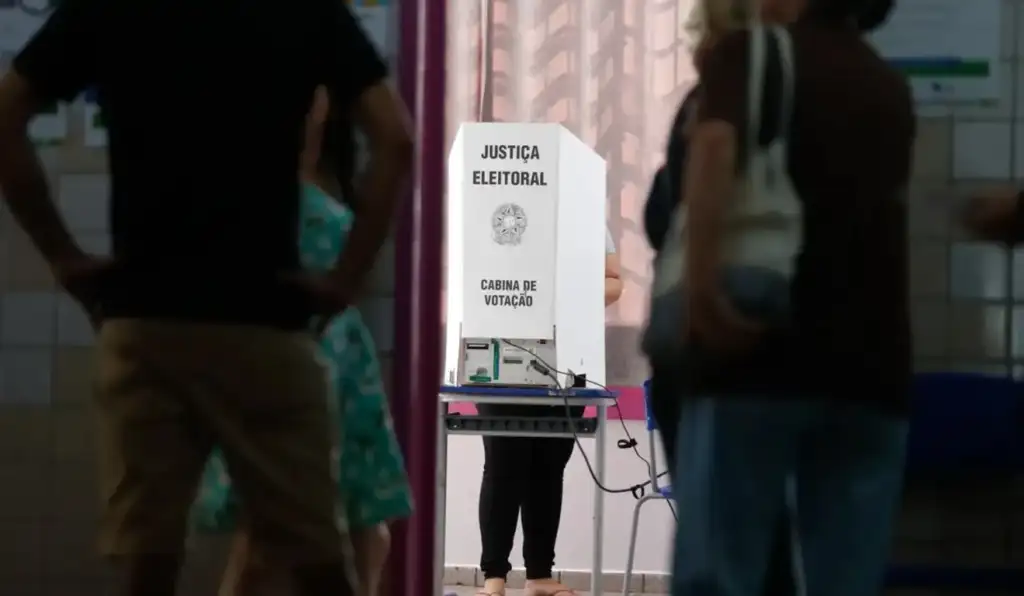 Eleições 2026: mais de 1,1 mil denúncias de propaganda irregular em poucos dias
