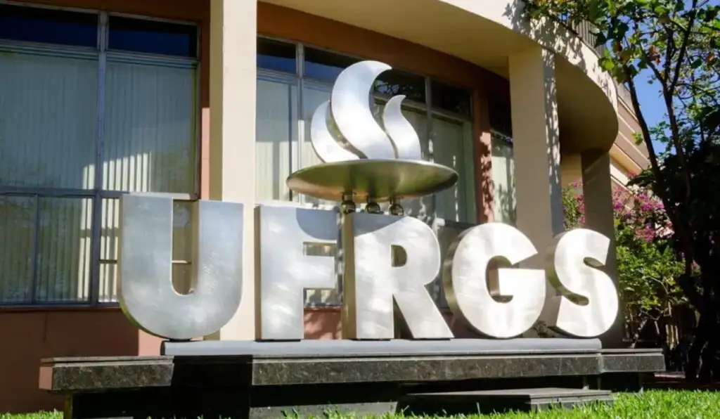 MBL invade e depreda centro acadêmico da UFRGS
