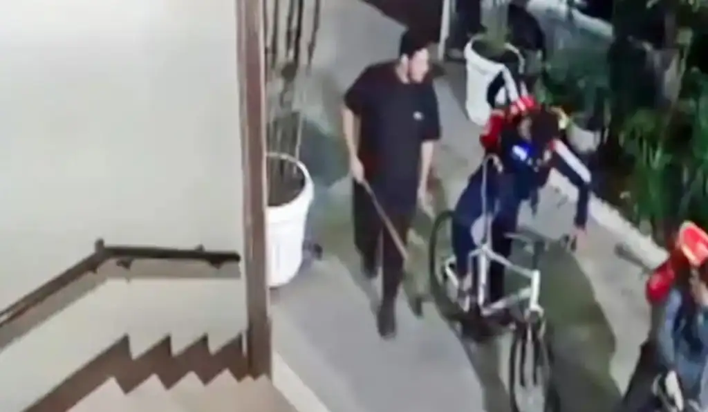 Justiça mantém presos suspeitos de espancar ciclista até a morte