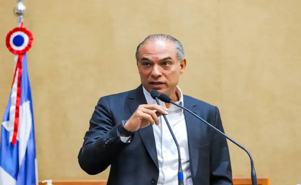 MP de Bolsonaro abriu brecha para fraudes do Master contra aposentados, diz ex-sócio de Vorcaro