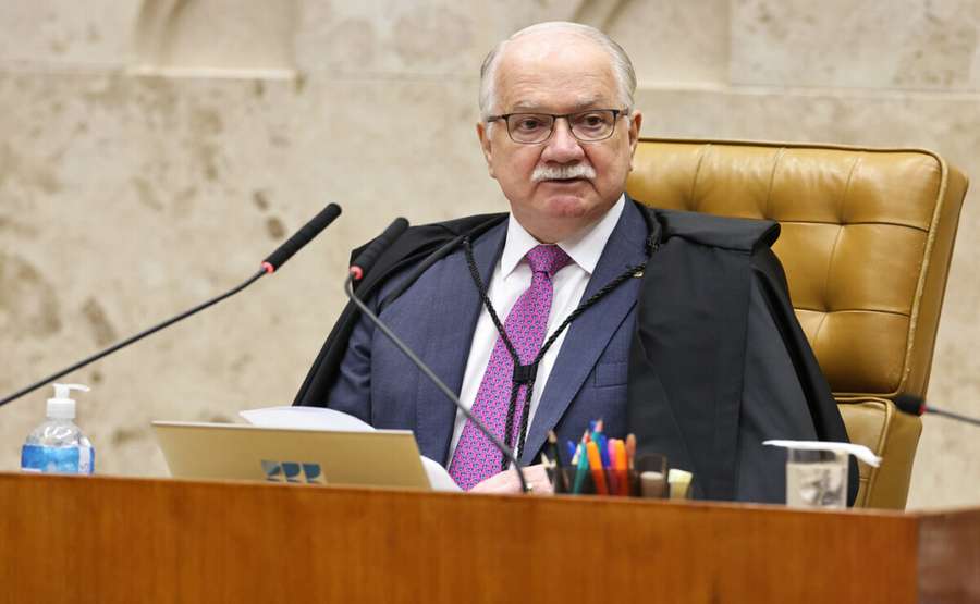 Fachin desmarca julgamento sobre conduta de Mendonça no caso Master