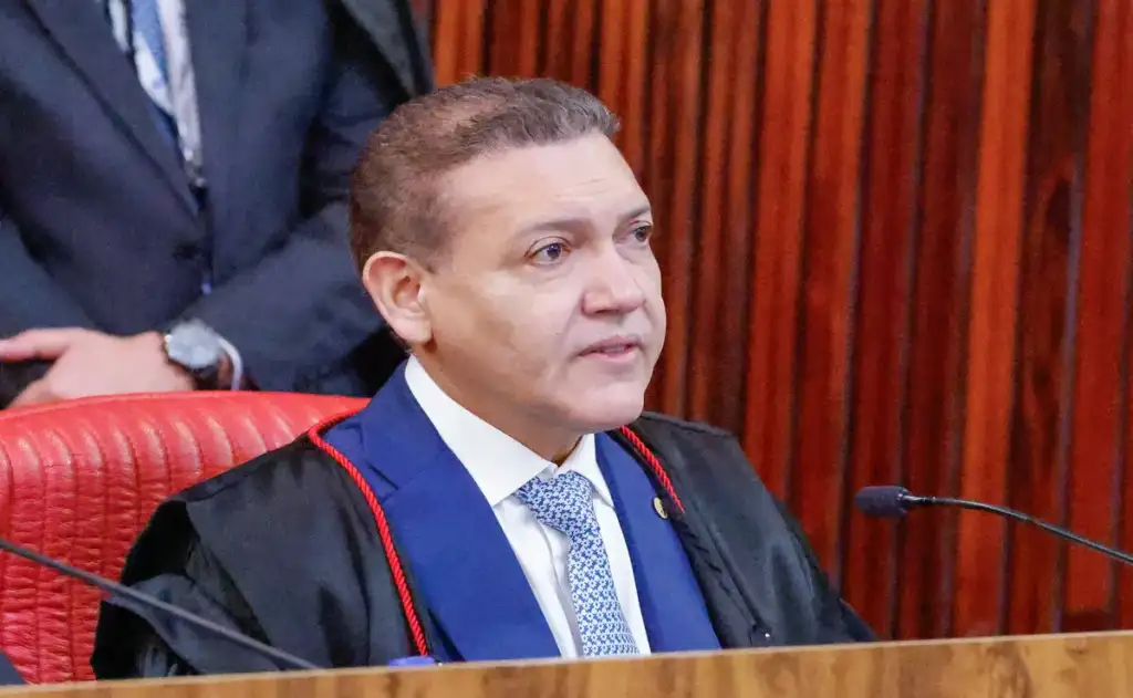 Deputados do PT pedem investigação sobre suspeitas de envolvimento de Nunes Marques no escândalo do Master