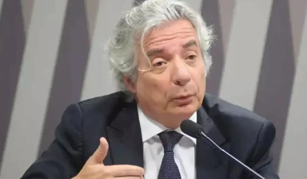 Coordenador de Flávio defendeu proposta que elevaria gás de cozinha em 23%