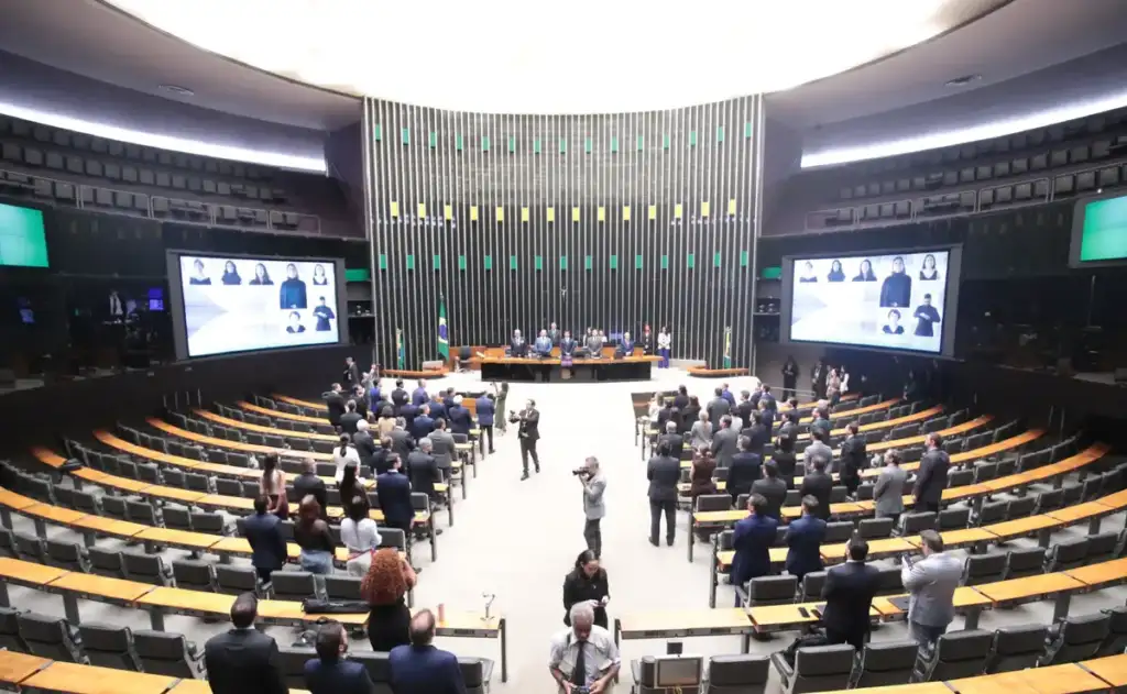 Bancada feminina do PT cresce e chega a 25 deputadas na Câmara