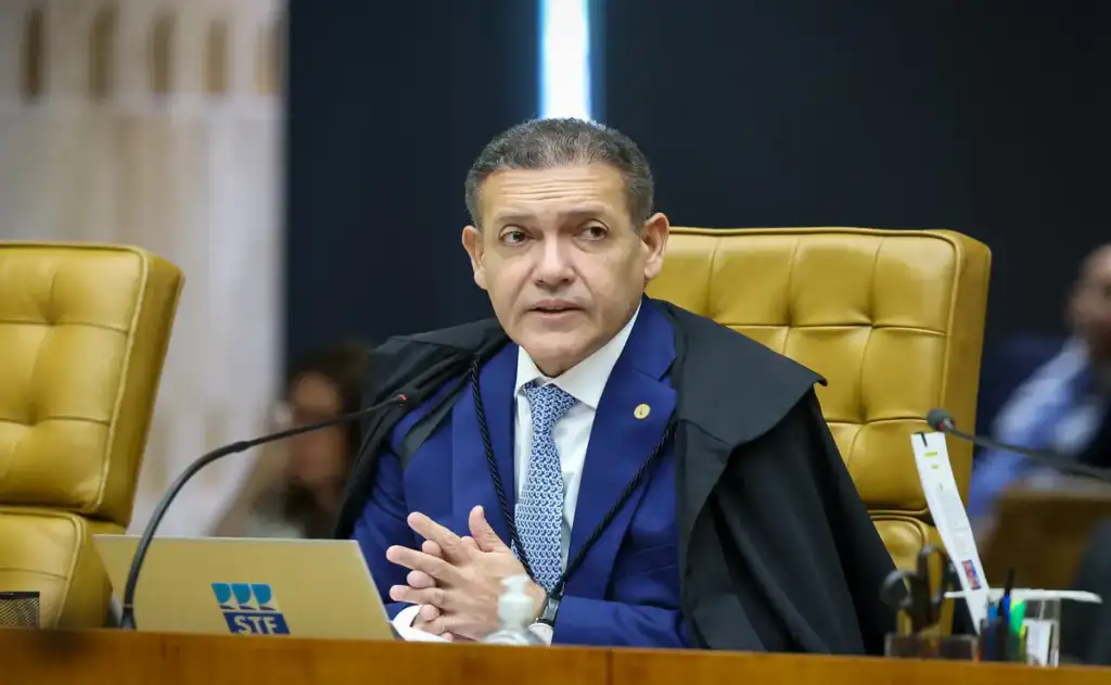 Censura: Nunes Marques admite derrubar “Exército de Lula” às vésperas do 2º