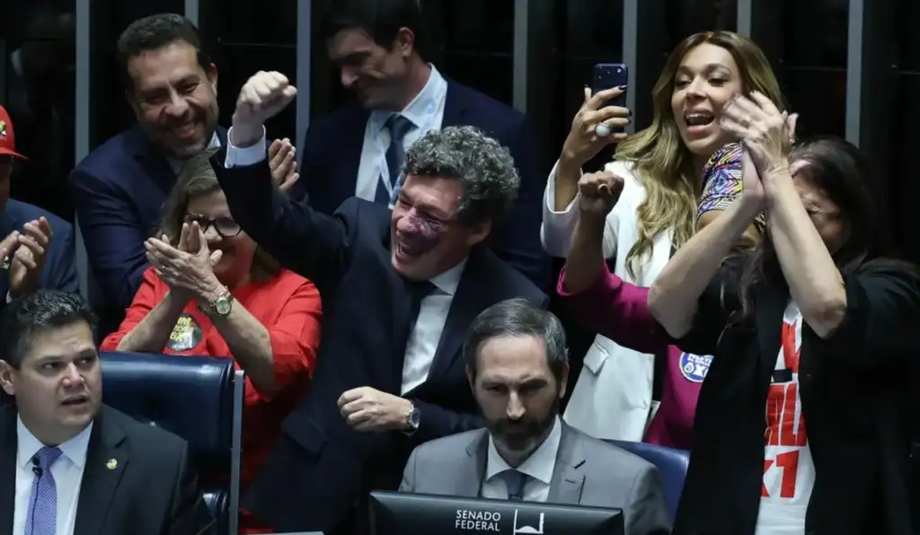 Brasil já reduziu a jornada e não teve aumento significativo do desemprego, afirma pesquisa