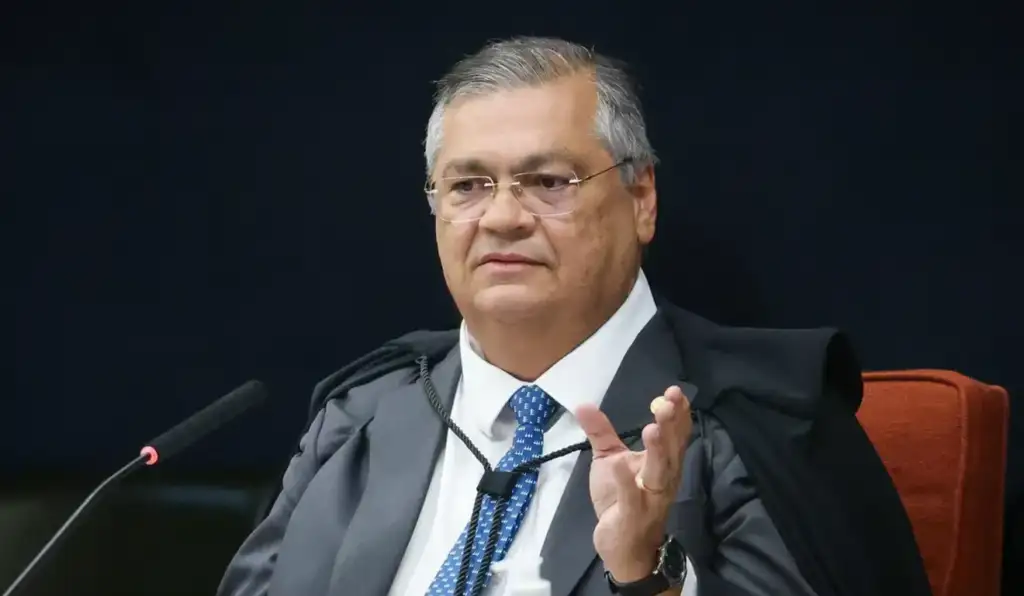 Dino encerra ação sobre postagem de Nossa Senhora Aparecida após decisão do TSE