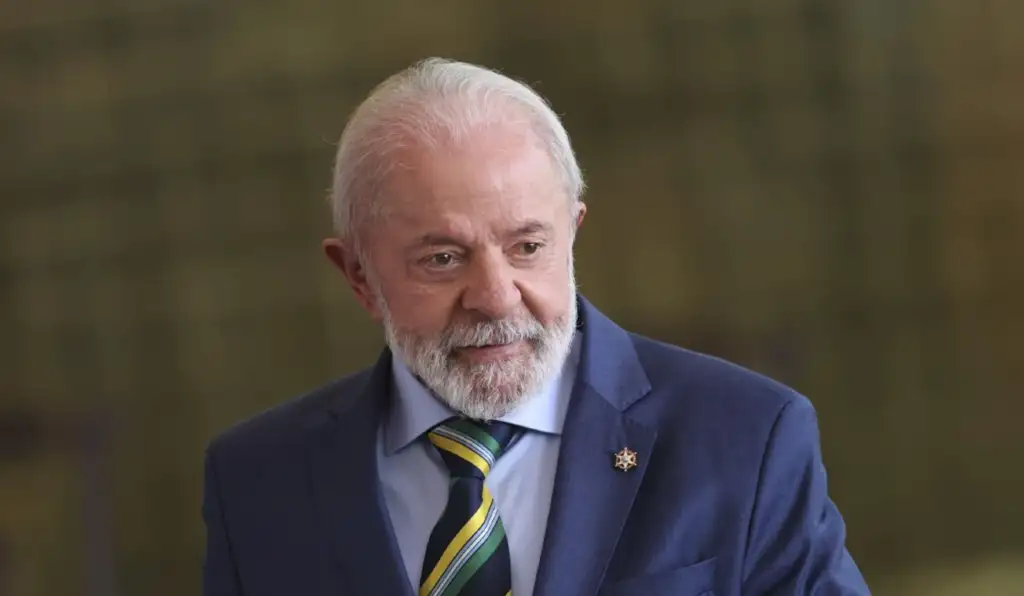 Lula vai ao TSE para evitar que mudanças de endereço deixem eleitores sem votar