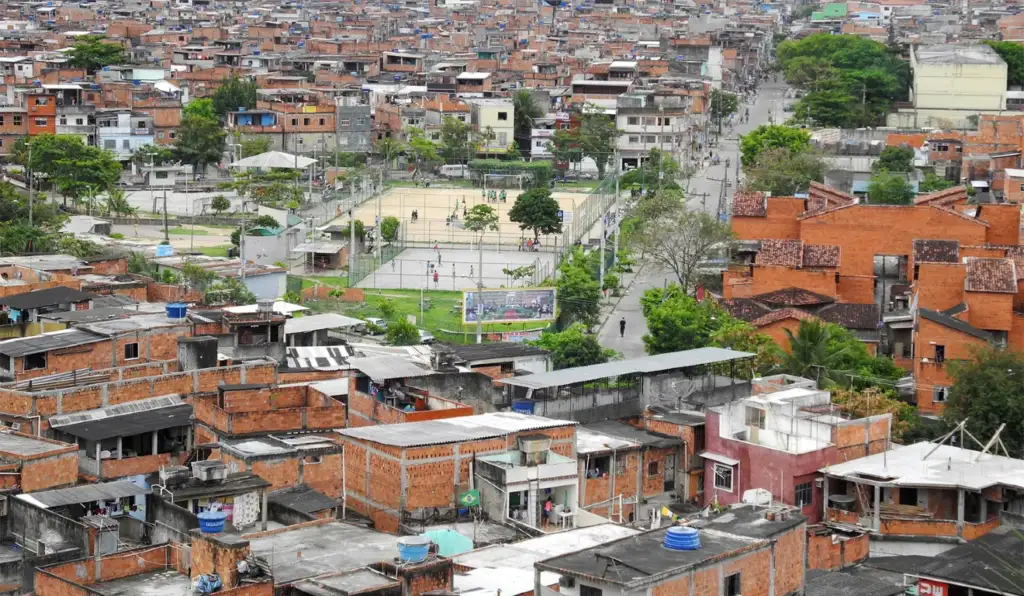 Complexo da Maré: locais de votação onde Lula venceu são transferidos para fora da comunidade