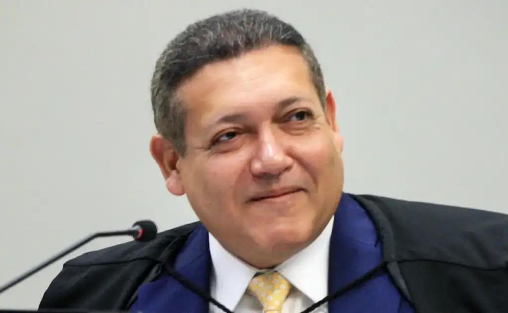 Além de 5 garotas, Vorcaro mobilizou dois motoristas, chef de cozinha, mordomo, agenciadora, faxineira e arquiteto para ‘festinha de arromba’ de Nunes Marques