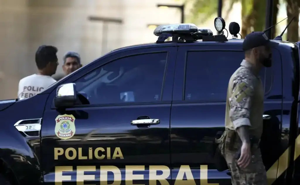 PF detém 48 por crimes eleitorais e apreende R$ 363 mil em dinheiro vivo