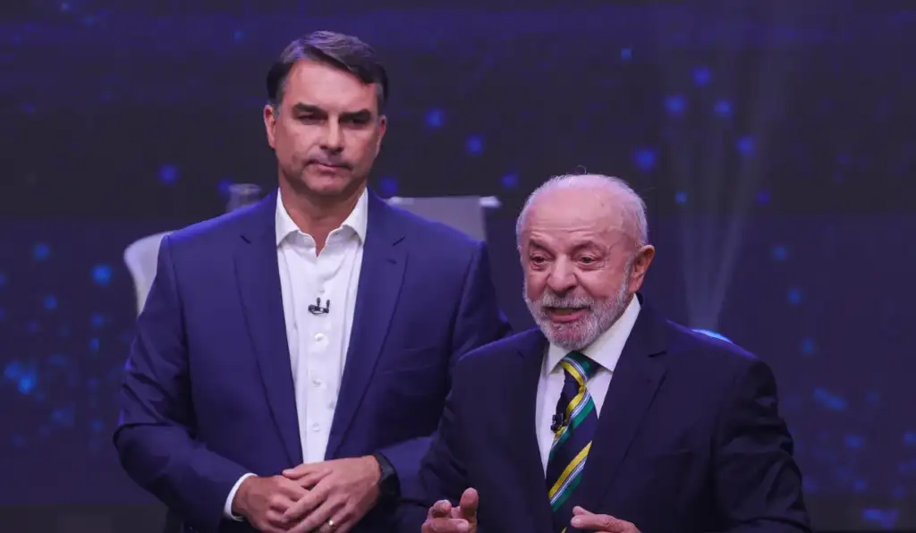 Lula aceita todas as condições de Flávio para abertura de sigilos