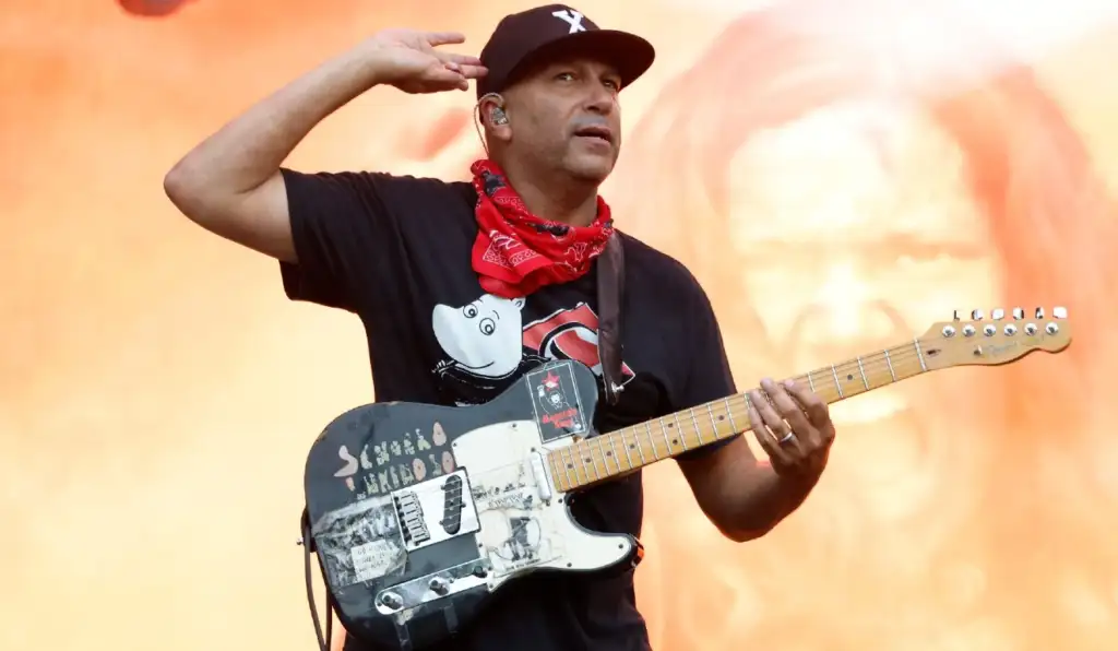 Tom Morello, do Rage Against The Machine, pede voto em Lula pela defesa dos trabalhadores